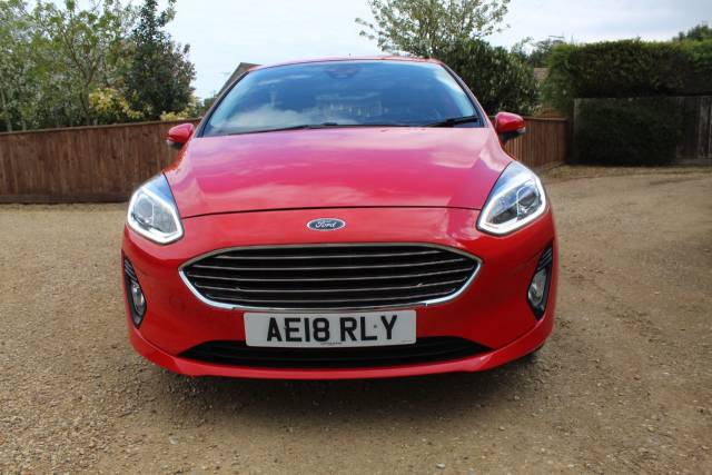 Ford Fiesta 1.0 EcoBoost Zetec 5dr Hatchback Petrol Red