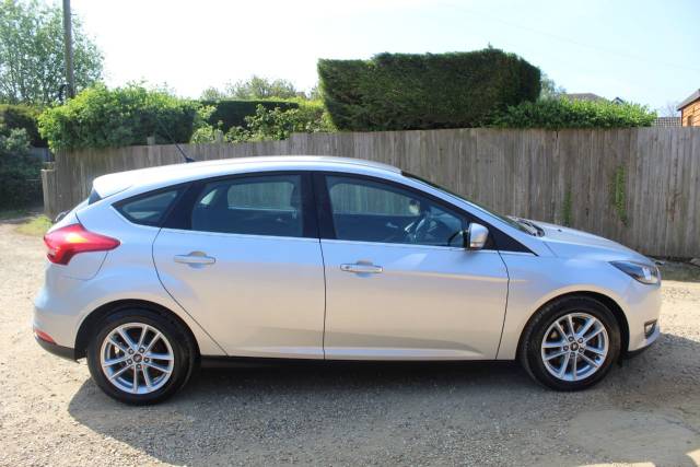 2016 Ford Focus 1.5 TDCi 120 Zetec 5dr