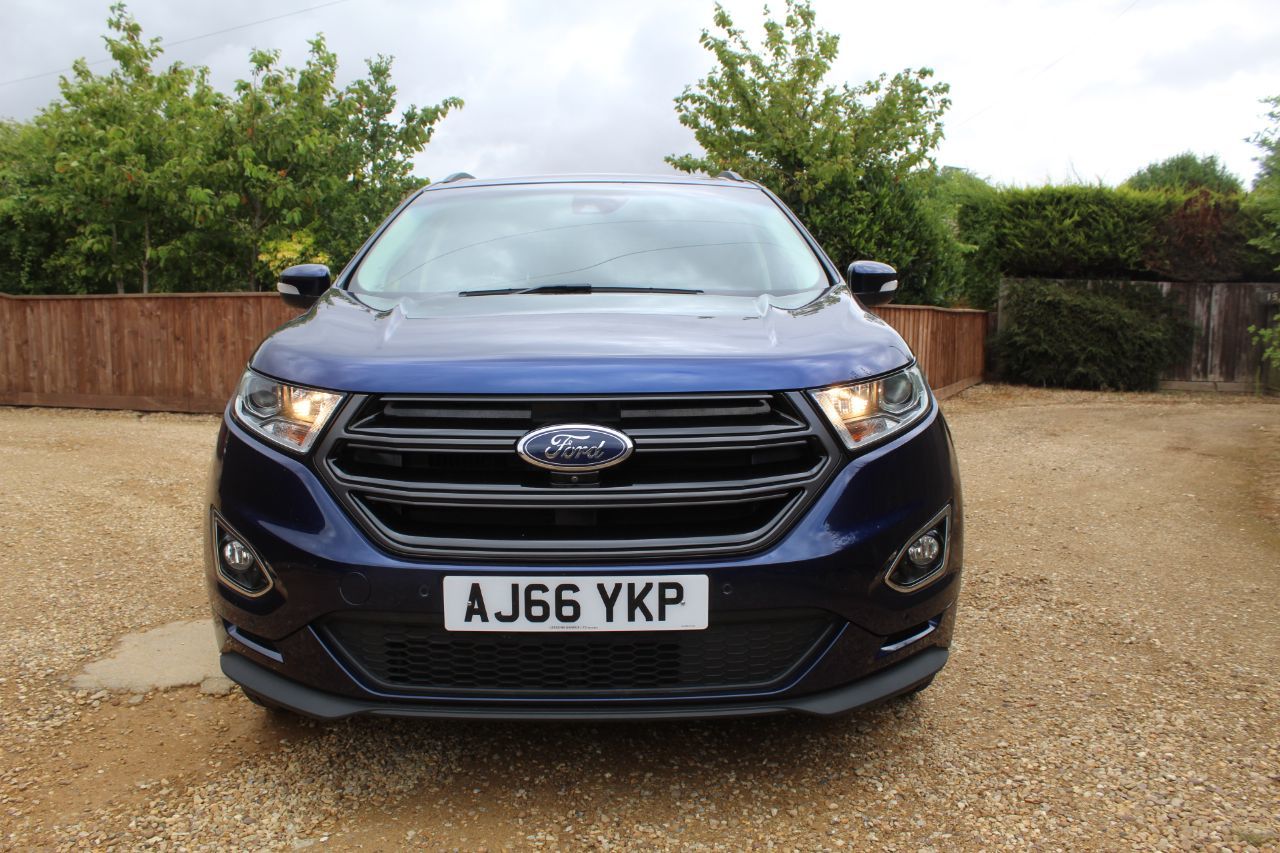 2016 Ford Edge