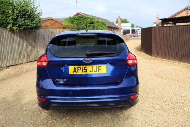 2015 Ford Focus 1.5 TDCi 120 Zetec S