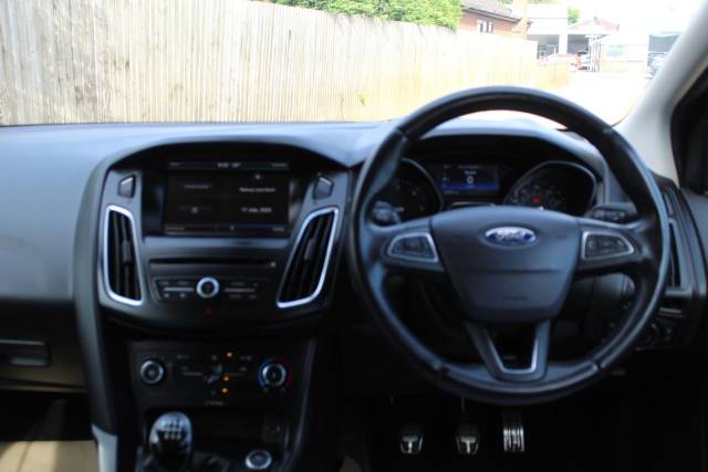 2015 Ford Focus 1.5 TDCi 120 Zetec S