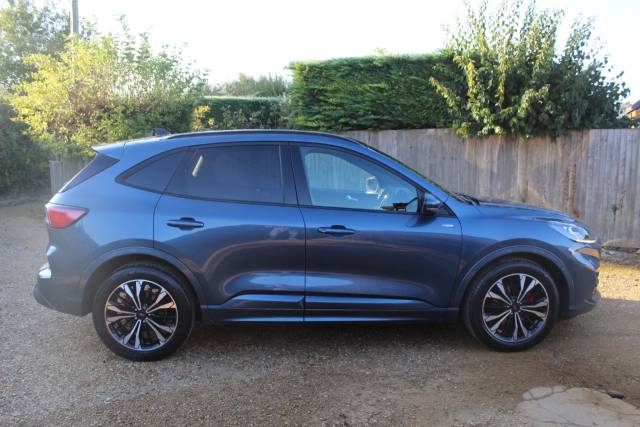 2023 Ford Kuga 1.5 EcoBoost 150 ST-Line X Edition 5dr
