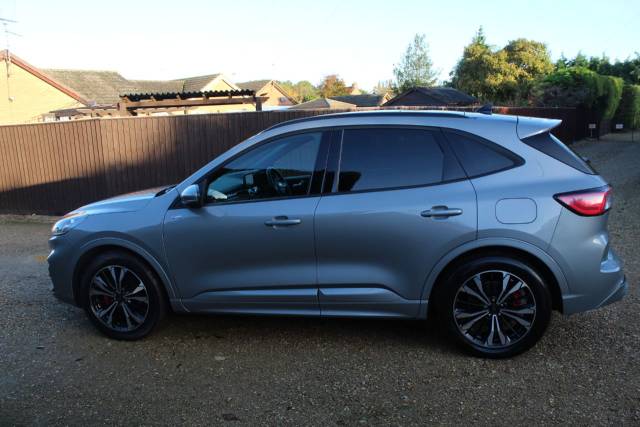 2023 Ford Kuga 2.5 FHEV ST-Line X Edition 5dr CVT