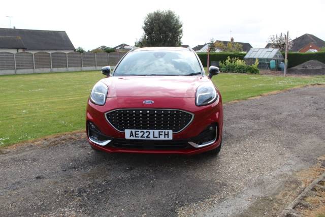 Ford Puma 1.0 EcoBoost Hybrid mHEV 155 ST-Line Vignale 5dr Hatchback Petrol Red