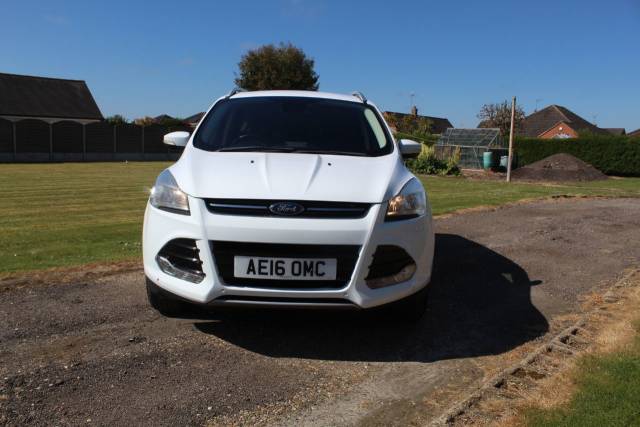 Ford Kuga 2.0 TDCi 150 Titanium 5dr 2WD Hatchback Diesel White