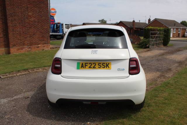 2022 Fiat 500e 0.0 87kW Icon 42kWh 3dr Auto