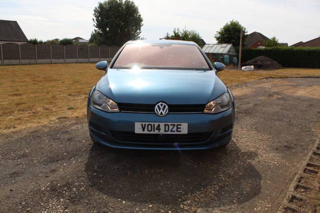 Volkswagen Golf 1.6 TDI 105 SE 5dr Hatchback Diesel Blue